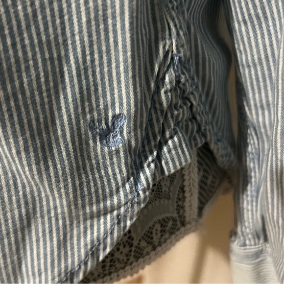 American Eagle Striped Denim Button up Shirt - Picture 4 of 7